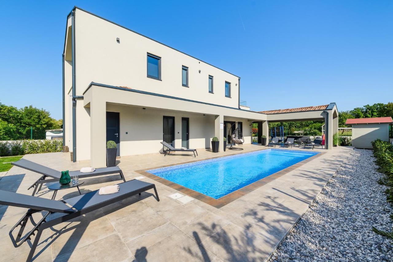 Villa Nobu Mali Vareški Exterior foto